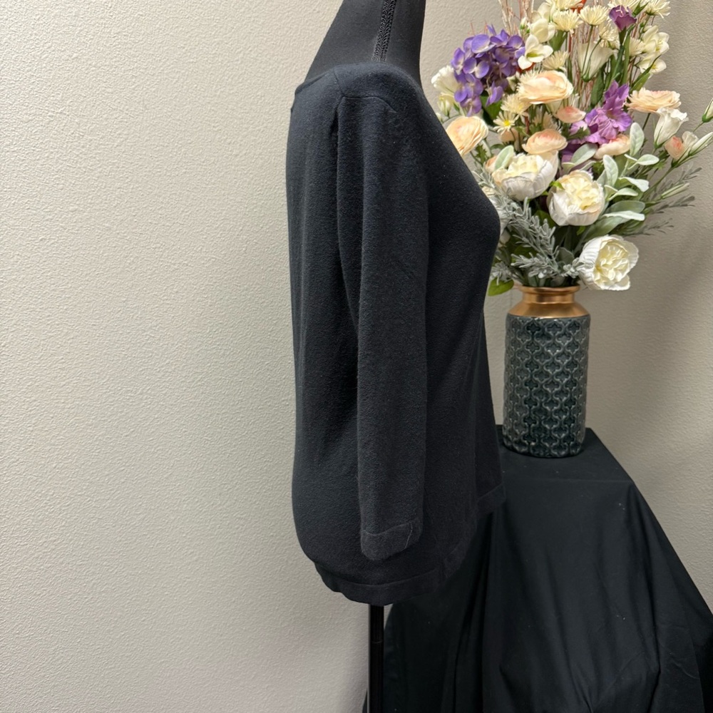 Express World Brand Stretch Black Knit Top Size L – Classic Scoop Neck 3/4 Sleev - Picture 2 of 8